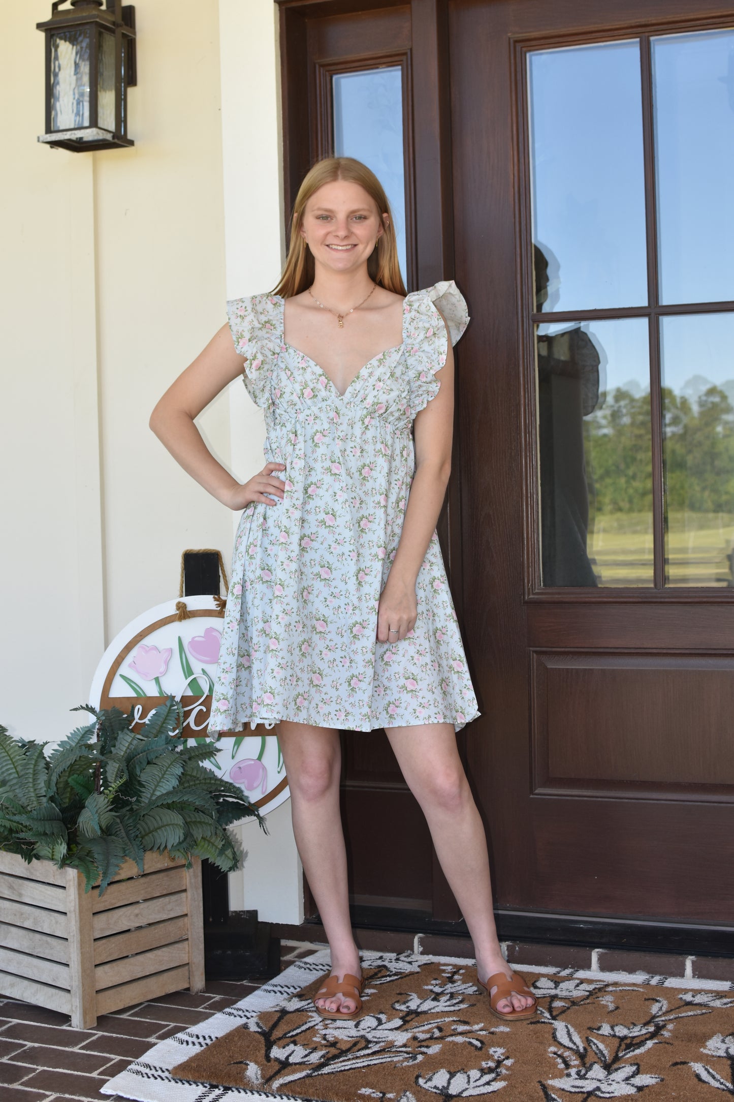 Dainty Floral Mini